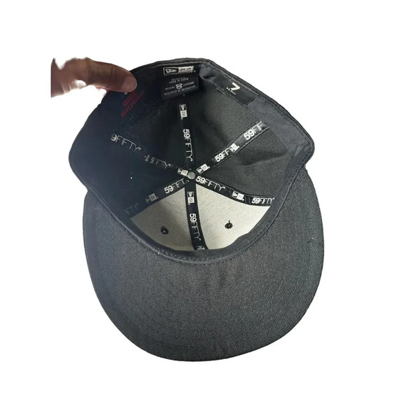 New Era Boston Red Sox Cap Black Sz 7 (55.8cm) - Picture 9 of 9